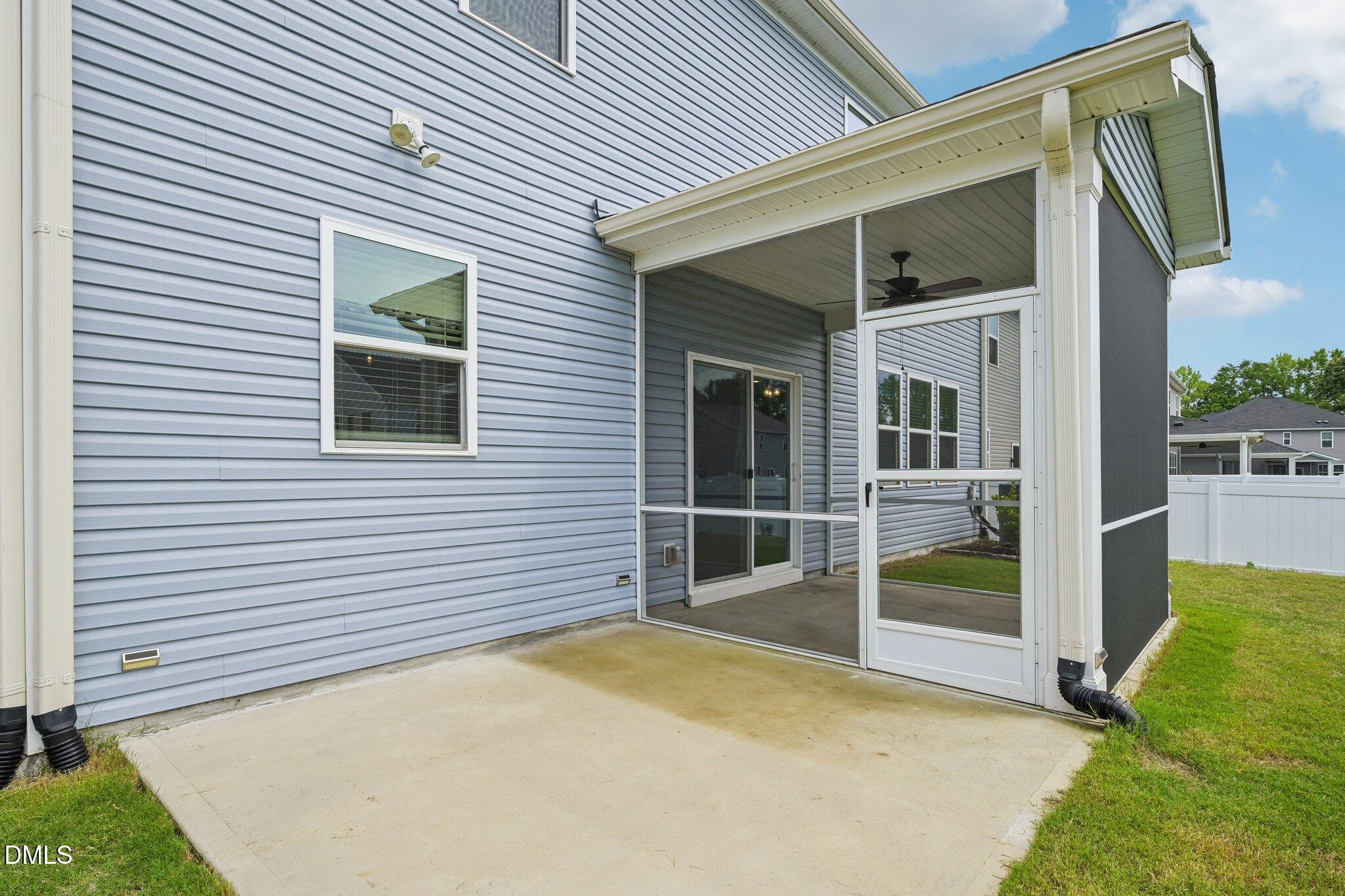 256 Summer Ranch Drive Fuquay-Varina, NC 27526 - Photo 26 of 27 40-web-or-mls-Summer Ranch Dr-1405-040