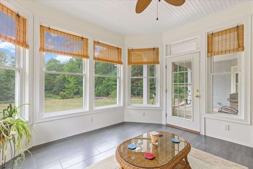 692 Walnut Plain Road Rochester, MA 02770 - Photo 18 of 38