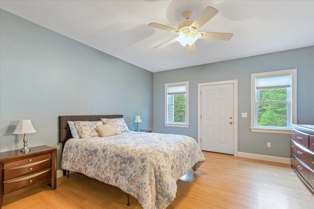 692 Walnut Plain Road Rochester, MA 02770 - Photo 20 of 38