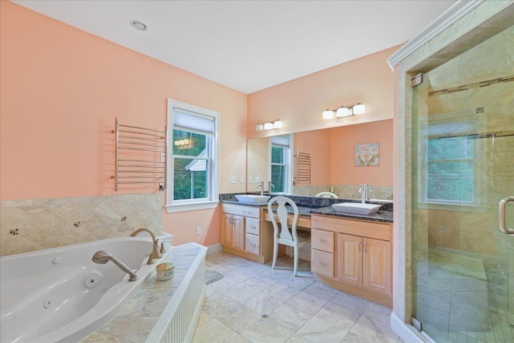 692 Walnut Plain Road Rochester, MA 02770 - Photo 21 of 38