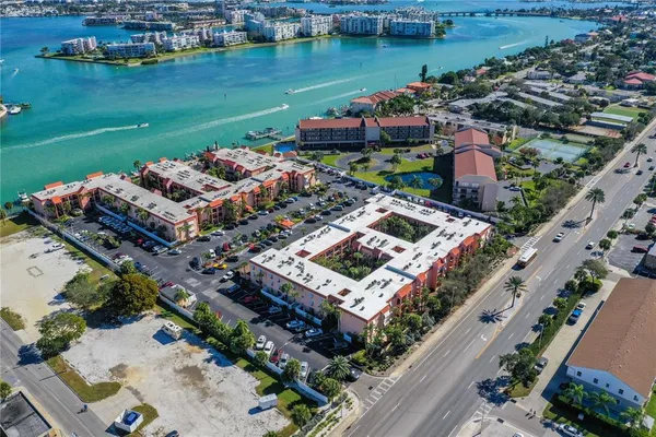 $2,400 | 8911 Blind Pass Road, Unit 121, St. Pete Beach, FL 33706