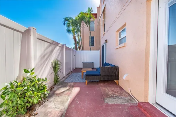 $2,400 | 8911 Blind Pass Road, Unit 121, St. Pete Beach, FL 33706