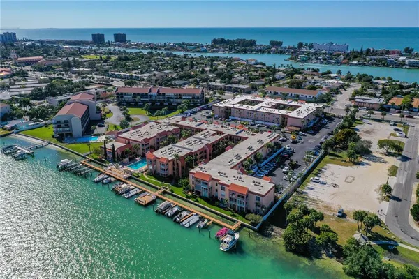 $2,400 | 8911 Blind Pass Road, Unit 121, St. Pete Beach, FL 33706
