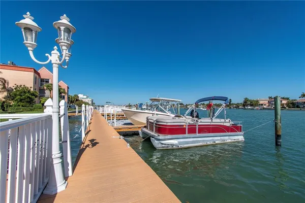 $2,400 | 8911 Blind Pass Road, Unit 121, St. Pete Beach, FL 33706