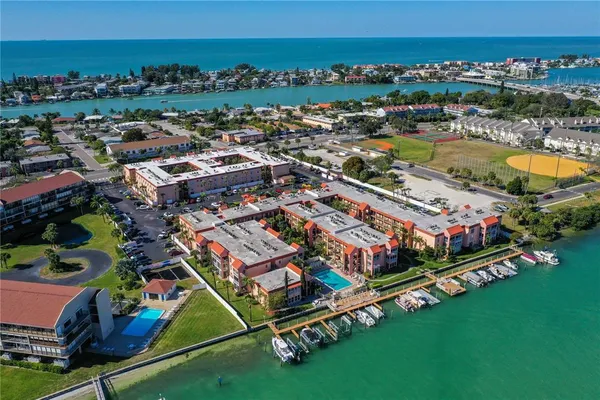 $2,400 | 8911 Blind Pass Road, Unit 121, St. Pete Beach, FL 33706