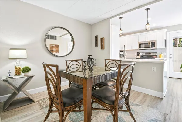 $2,400 | 8911 Blind Pass Road, Unit 121, St. Pete Beach, FL 33706