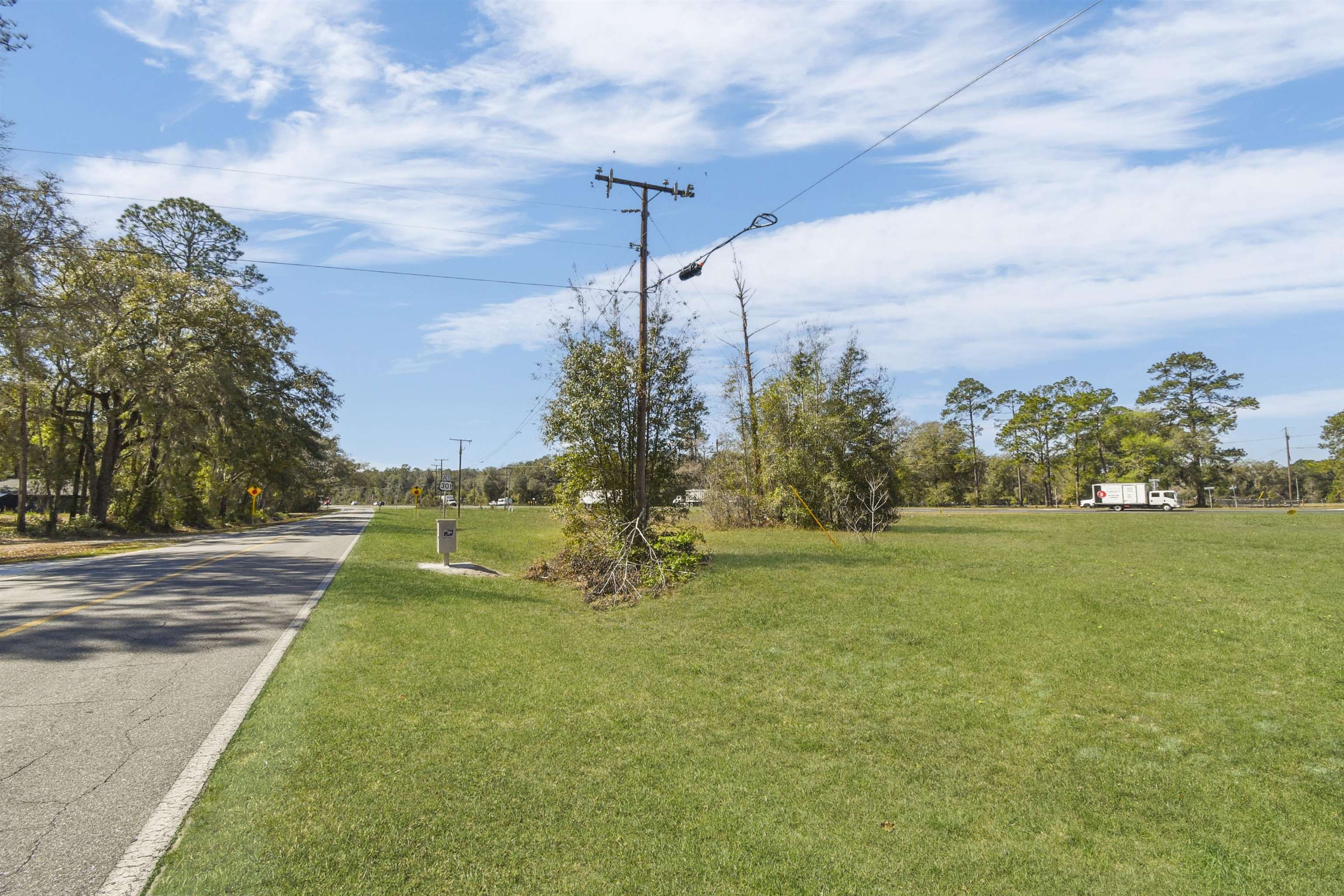 9150 Southeast County Road 221 Hampton, FL 32044 - Photo 14 of 24
