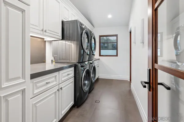 a view of a basketball court