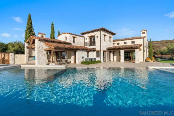 $8,199,000 | 8069 Entrada De Luz East, San Diego, CA 92127
