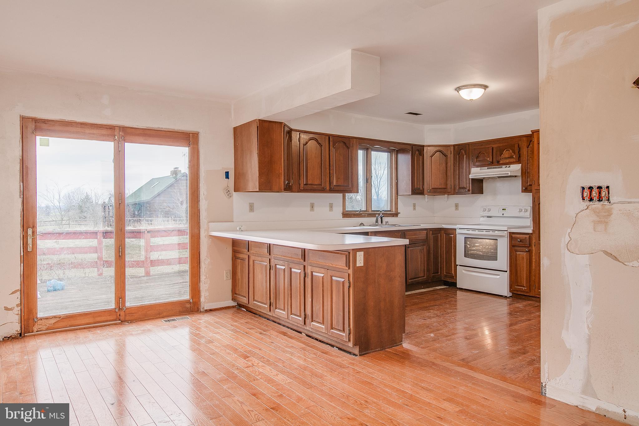 9005 Old Mill Road Rocky Ridge, MD 21778 - Photo 13 of 41 Kitchen Pic 5
