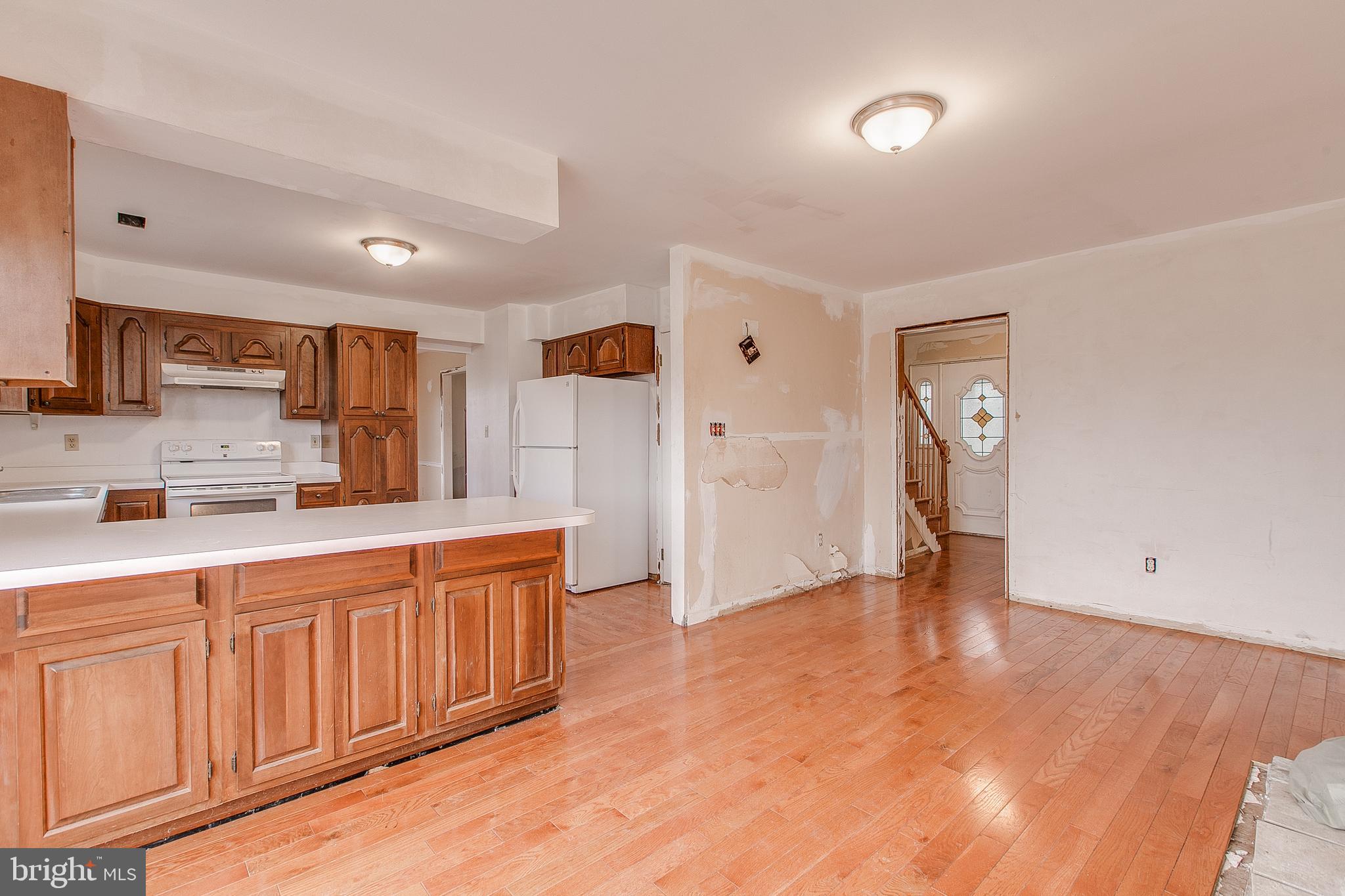 9005 Old Mill Road Rocky Ridge, MD 21778 - Photo 14 of 41 Family room Pic 1