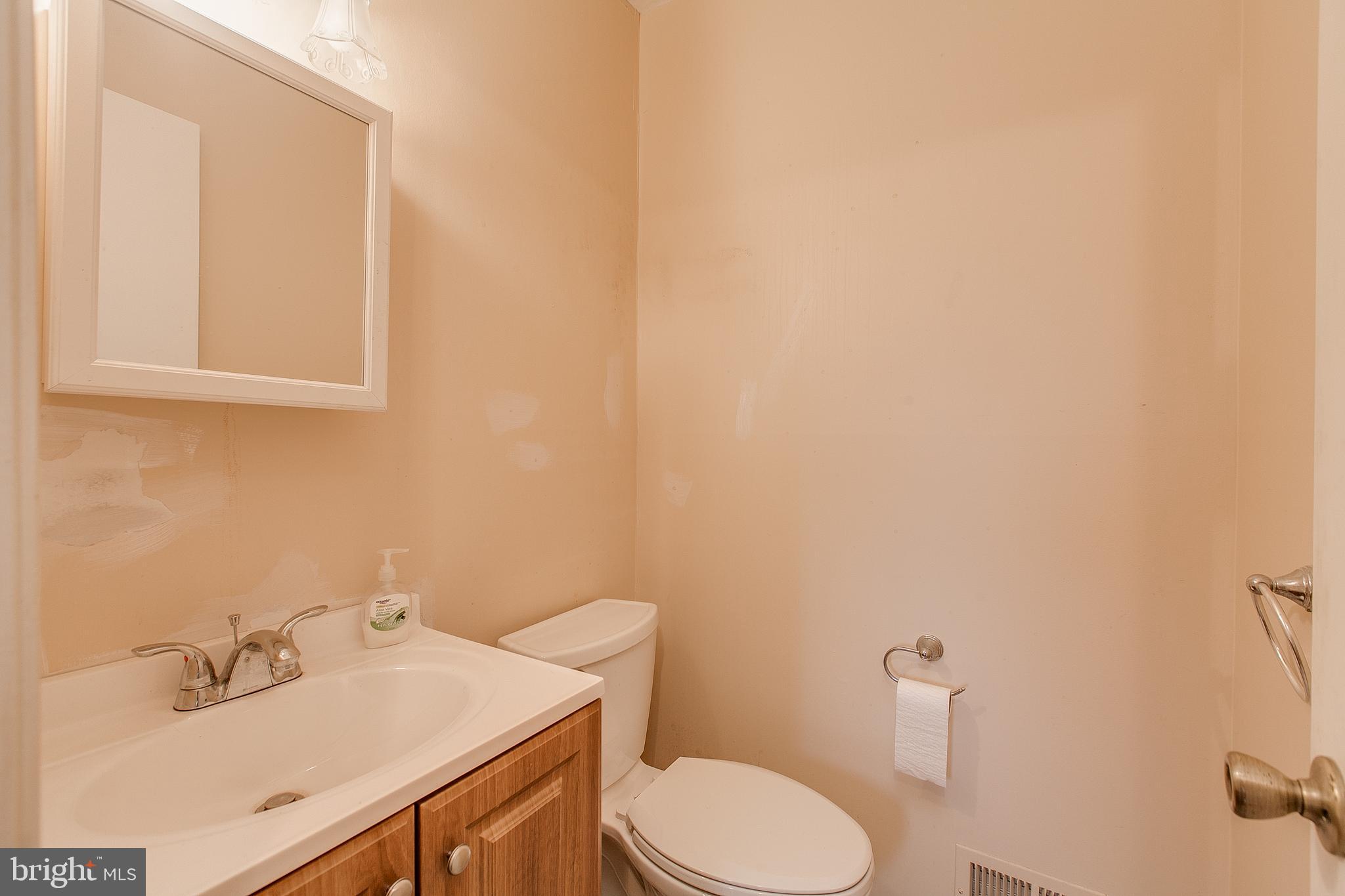 9005 Old Mill Road Rocky Ridge, MD 21778 - Photo 21 of 41 Half bath main level