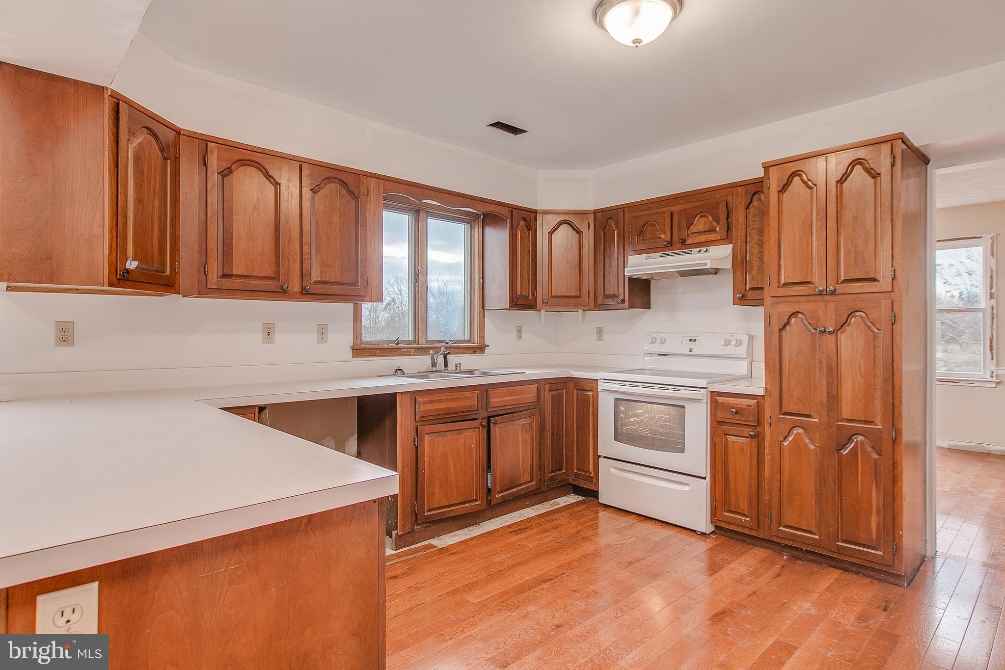 9005 Old Mill Road Rocky Ridge, MD 21778 - Photo 9 of 41 Kitchen Pic 1