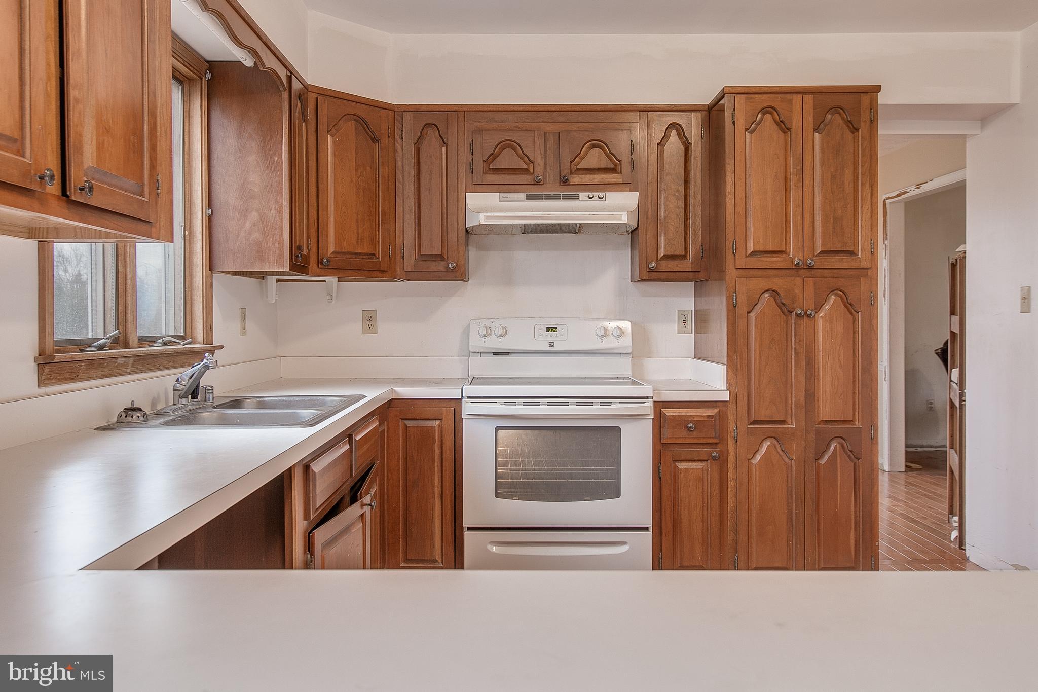9005 Old Mill Road Rocky Ridge, MD 21778 - Photo 10 of 41 Kitchen Pic 2
