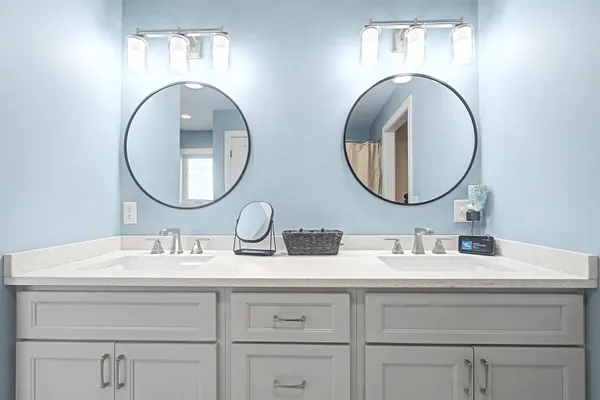 $464,900 | 434 White Street, Benton, WI 53803