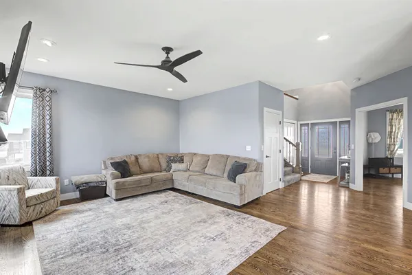 $464,900 | 434 White Street, Benton, WI 53803