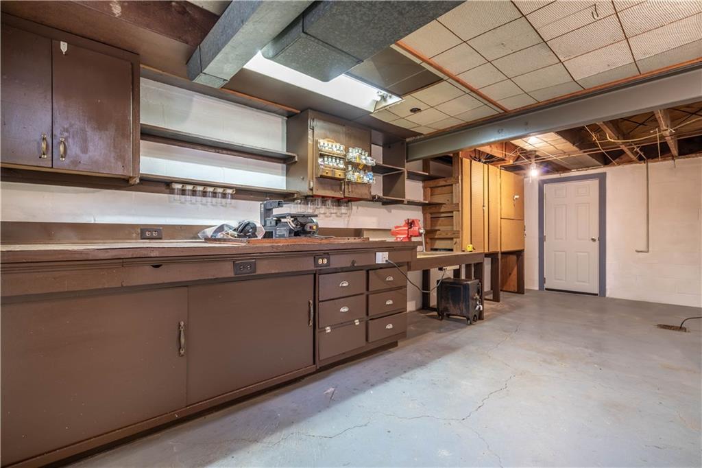 1465 Prospect Road Pittsburgh, PA 15227 - Photo 19 of 25 WONDERFUL WORKSHOP WITH ADDITIONAL STORAGE