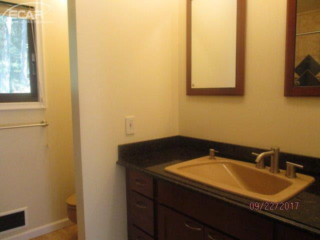 9160 Mabley Hill Road Fenton, MI 48430 - Photo 16 of 27 21372497-15.JPG
