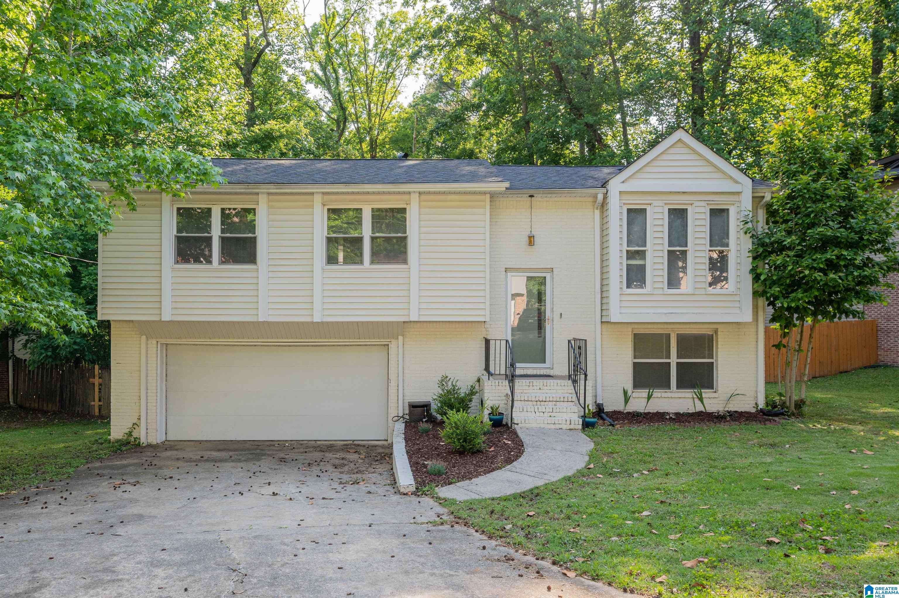 5280 Dresden Road Birmingham, AL 35210 - Photo 1 of 41