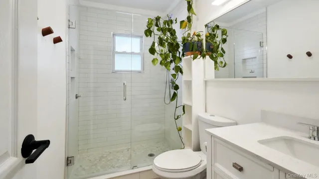 $780,000 | 94-56 225th Street | Queens Village