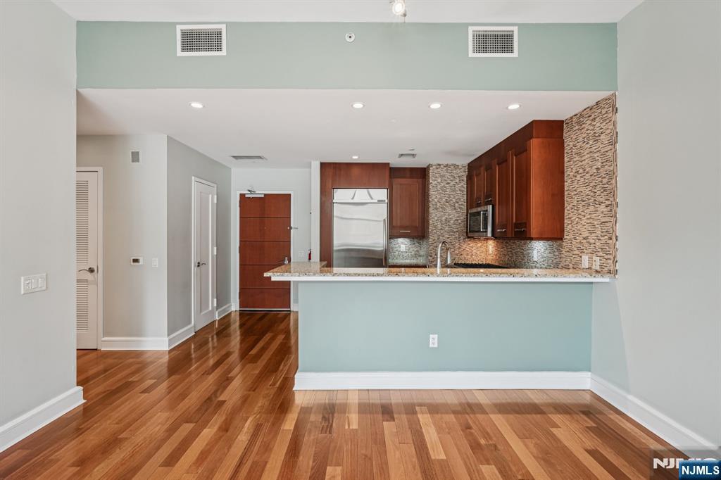 8100 River Road, Unit 210 North Bergen, NJ 07047 - Photo 13 of 47