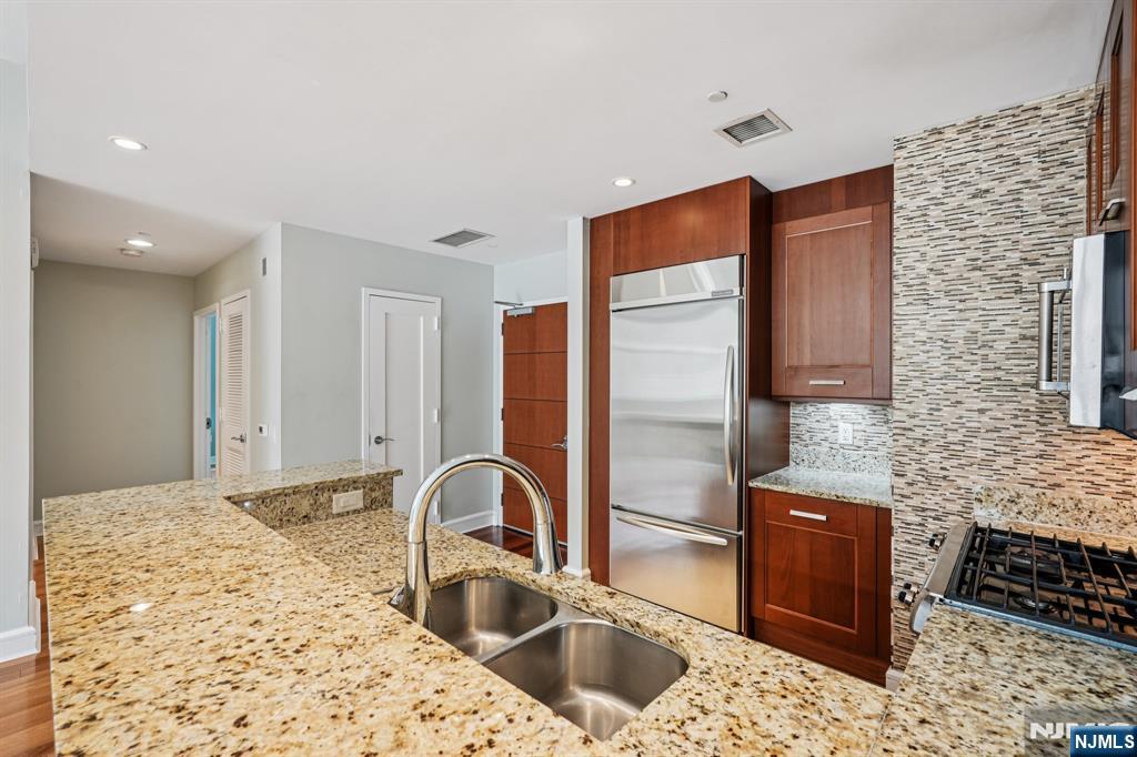 8100 River Road, Unit 210 North Bergen, NJ 07047 - Photo 17 of 47