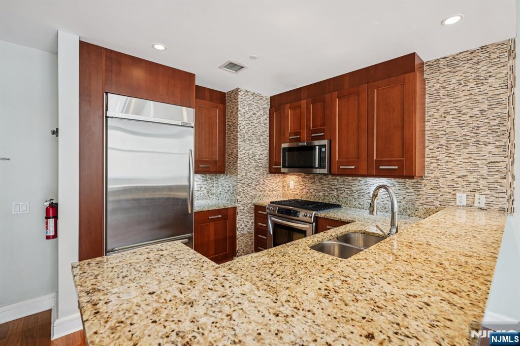 8100 River Road, Unit 210 North Bergen, NJ 07047 - Photo 18 of 47