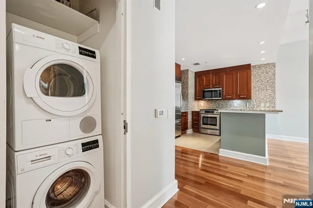 $649,000 | 8100 River Road, Unit 210, North Bergen, NJ 07047