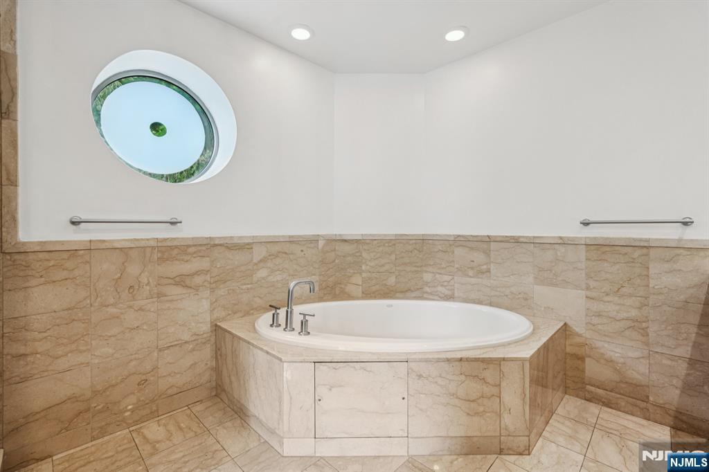 8100 River Road, Unit 210 North Bergen, NJ 07047 - Photo 36 of 47