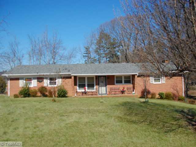 809 Liberty Road Archdale, NC 27263 - Photo 1 of 9 Exterior Front.