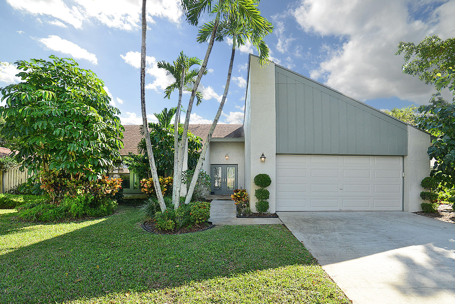 4784 Fox Hunt Trail Boca Raton, FL 33487 - Photo 35 of 35 Front of House