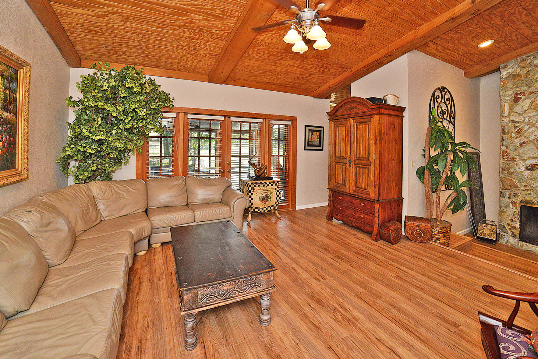 4784 Fox Hunt Trail Boca Raton, FL 33487 - Photo 6 of 35 Living Room