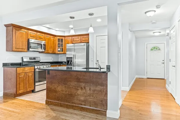 $4,500 | 106 Green Street, Unit 106, Reading, MA 01867