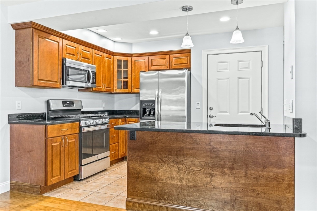 106 Green Street, Unit 106 Reading, MA 01867 - Photo 2 of 26