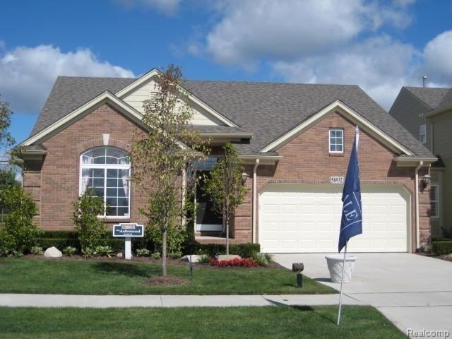 22398 Brantingham Road Macomb, MI 48044 - Photo 27 of 33 Ashwood Ranch 2 Car.jpg