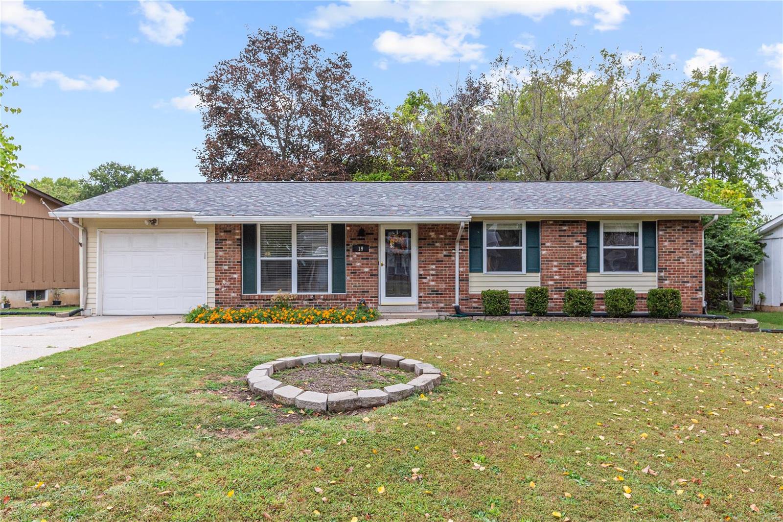 19 Oxbow Road St. Peters, MO 63376 - Photo 1 of 19