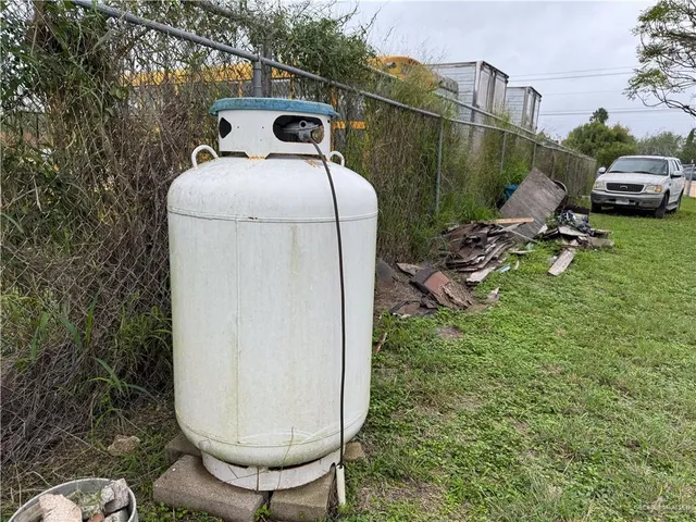 a view of a bird bath room