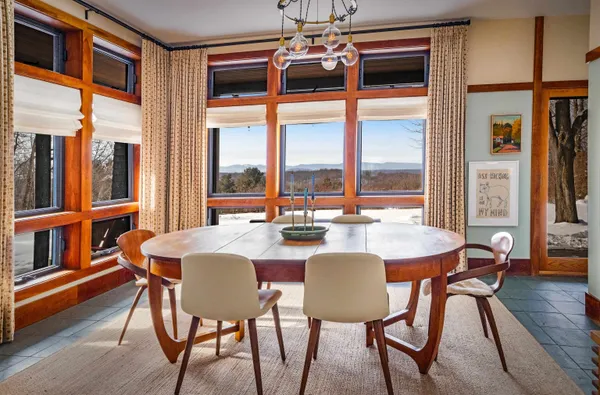 $2,275,000 | 229 High Rock Road, Hinesburg, VT 05461