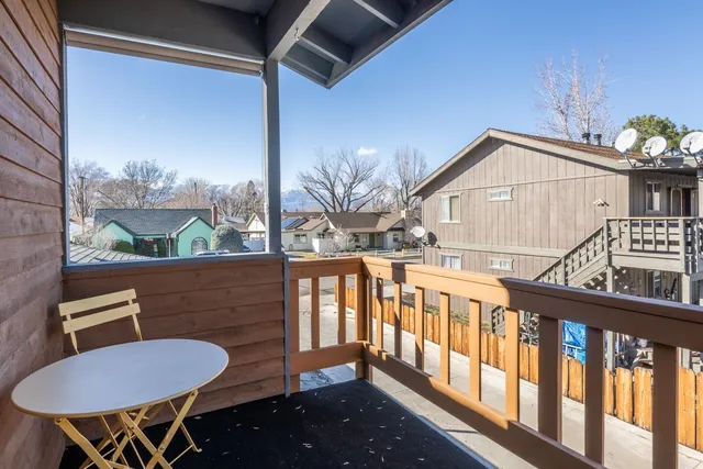 $395,000 | 852 Crosby Street, Unit B, Bishop, CA 93514