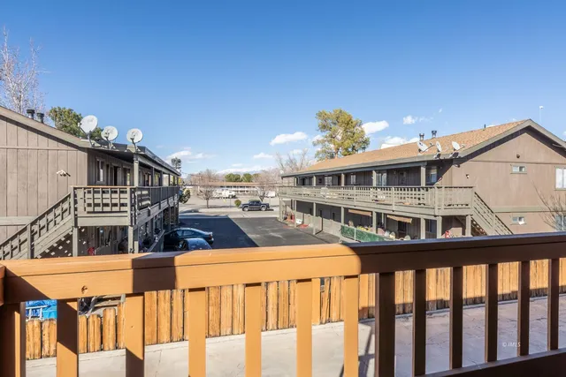 $395,000 | 852 Crosby Street, Unit B, Bishop, CA 93514
