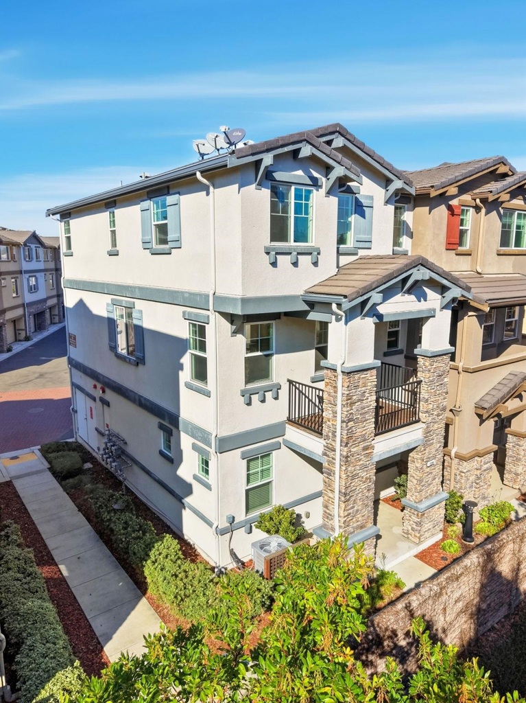 229-229 Spring Harvest Road Hayward, CA 94544 - Photo 30 of 36