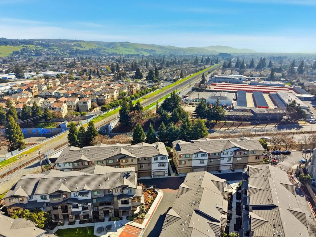 229-229 Spring Harvest Road Hayward, CA 94544 - Photo 34 of 36