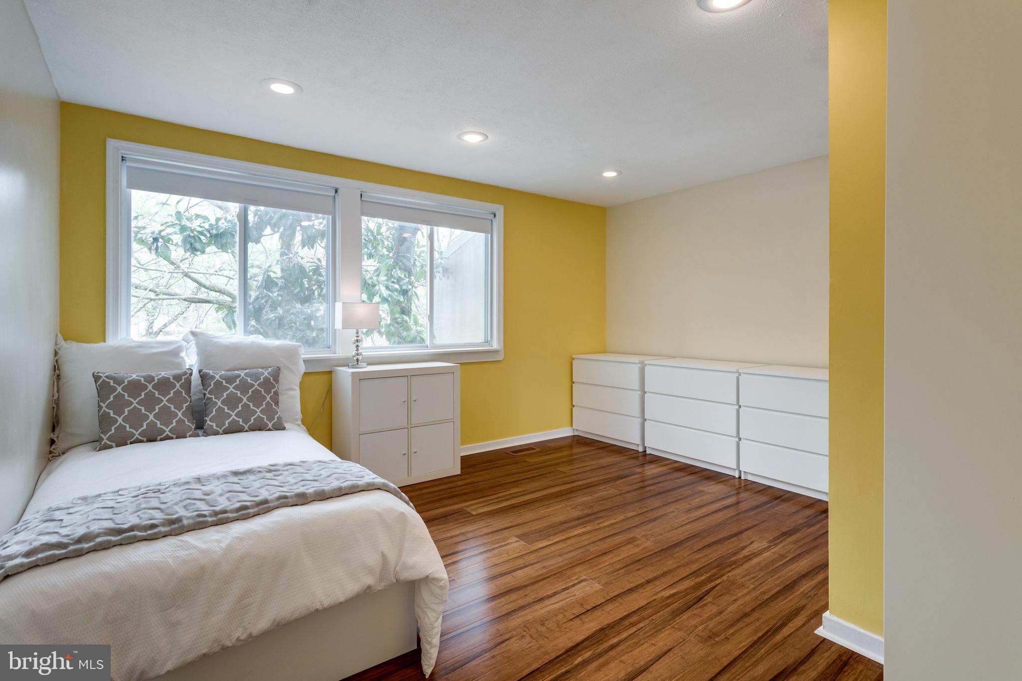 12204 Golden Sands Lane Reston, VA 20191 - Photo 24 of 48 Large Guest Bedroom