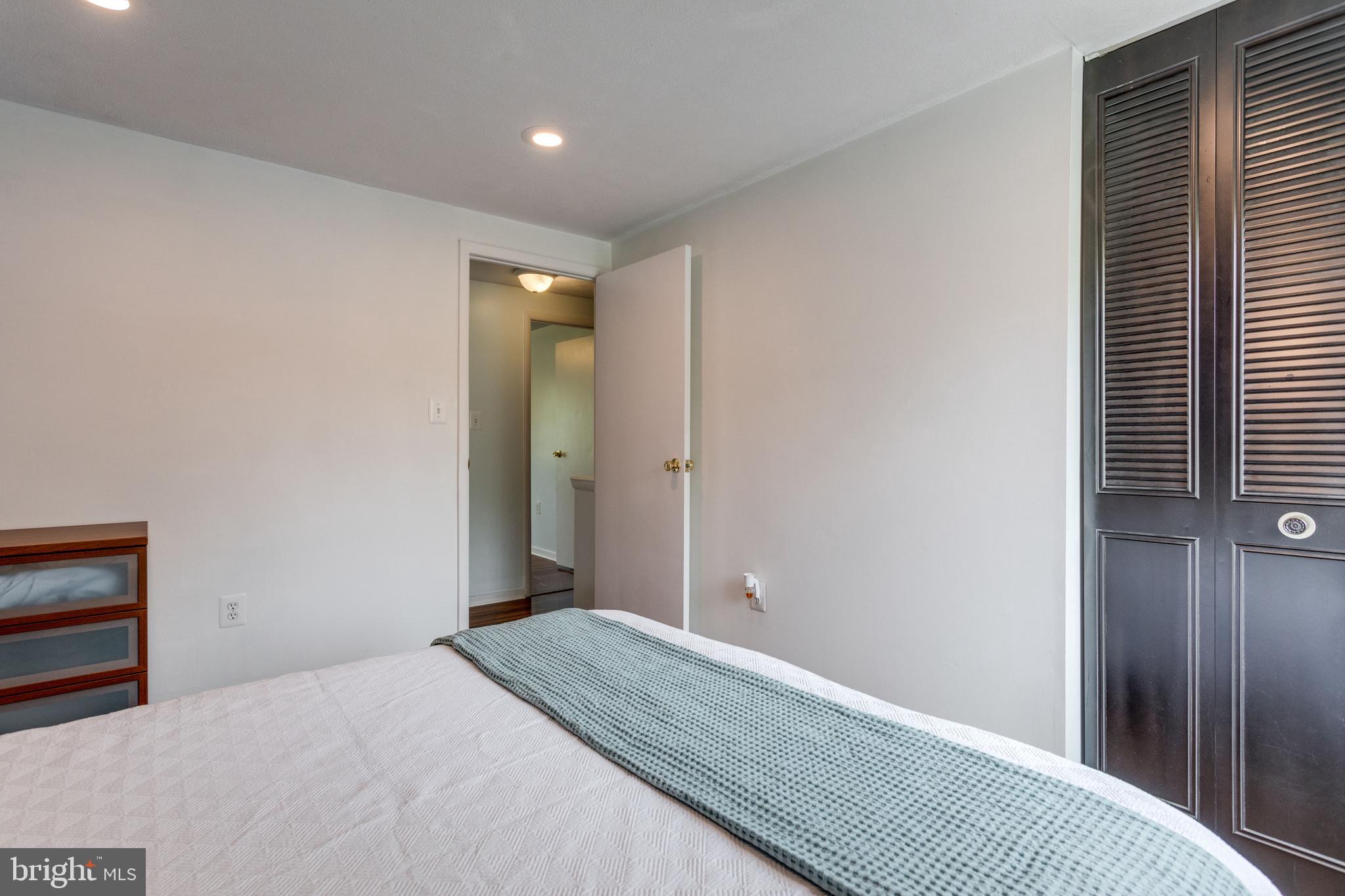 12204 Golden Sands Lane Reston, VA 20191 - Photo 29 of 48