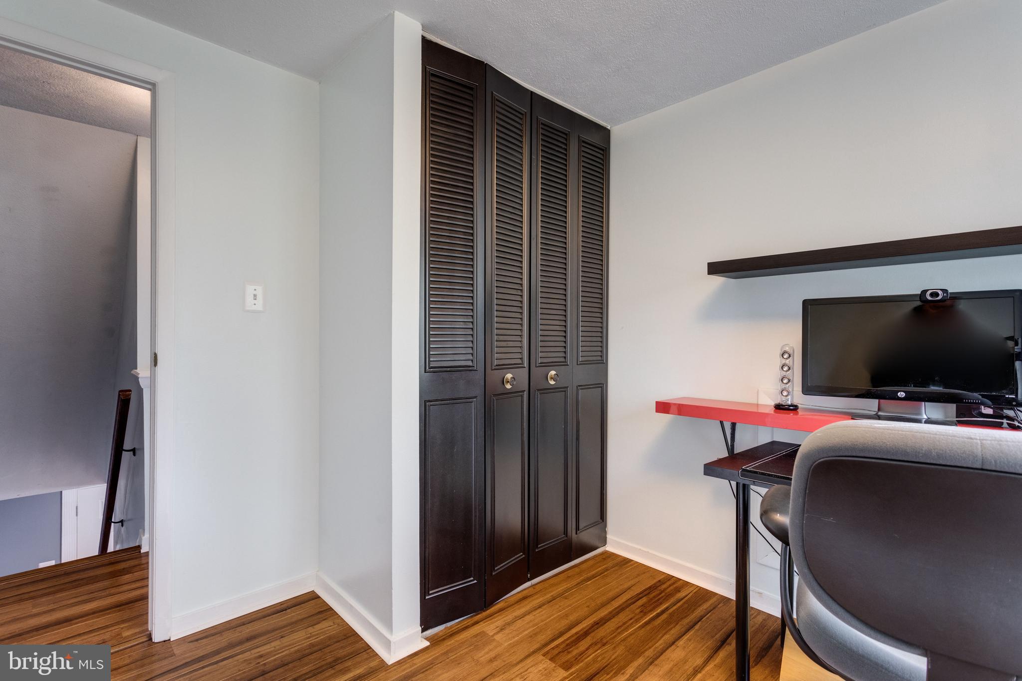12204 Golden Sands Lane Reston, VA 20191 - Photo 31 of 48