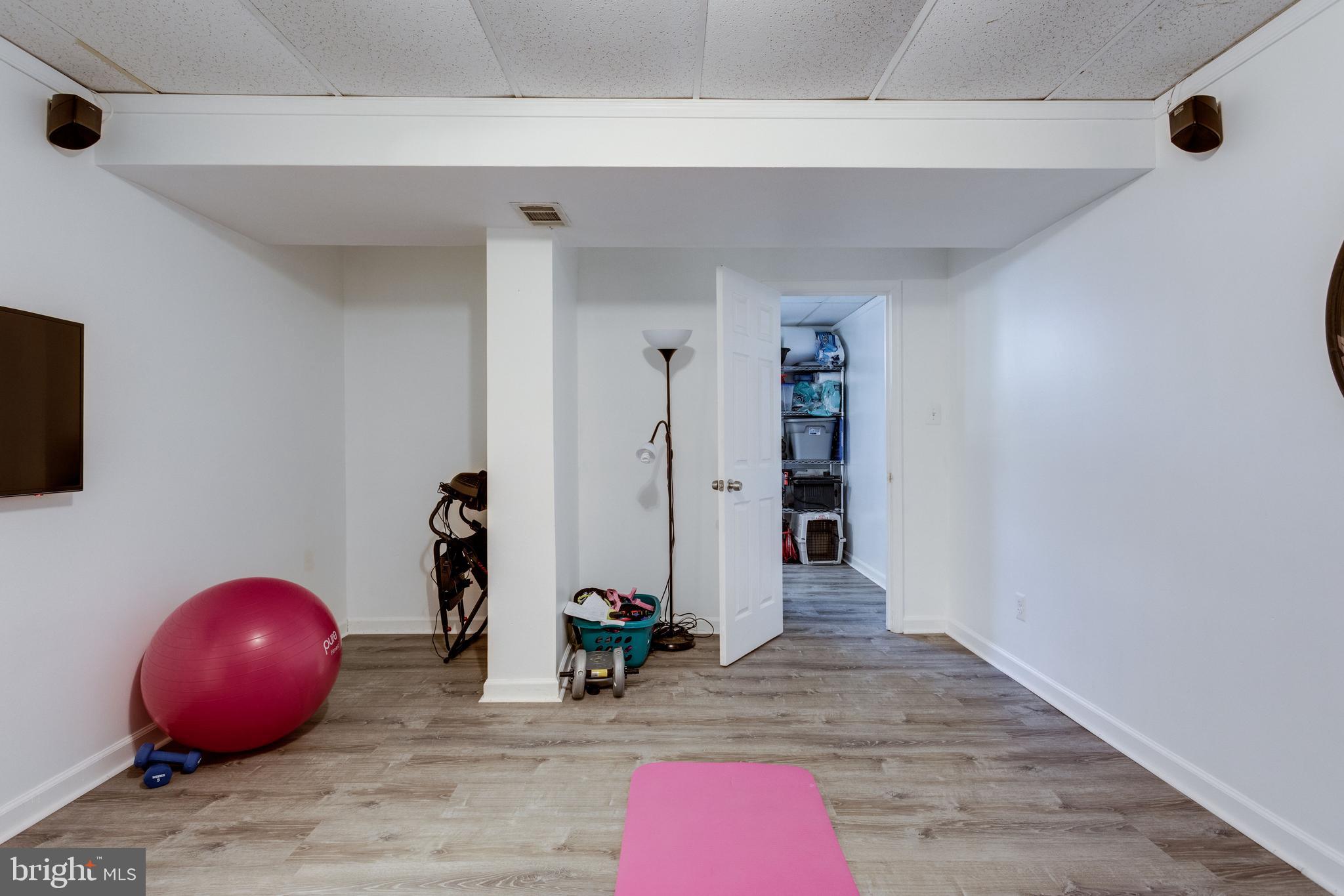 12204 Golden Sands Lane Reston, VA 20191 - Photo 37 of 48 Large Den/Workout room