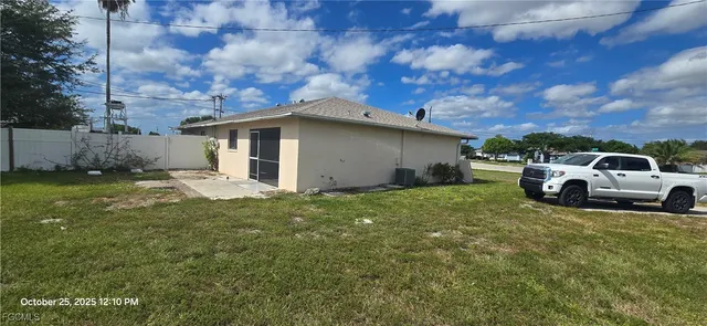 $1,400 | 1302 Northeast 9th Street, Unit 1302, Cape Coral, FL 33909