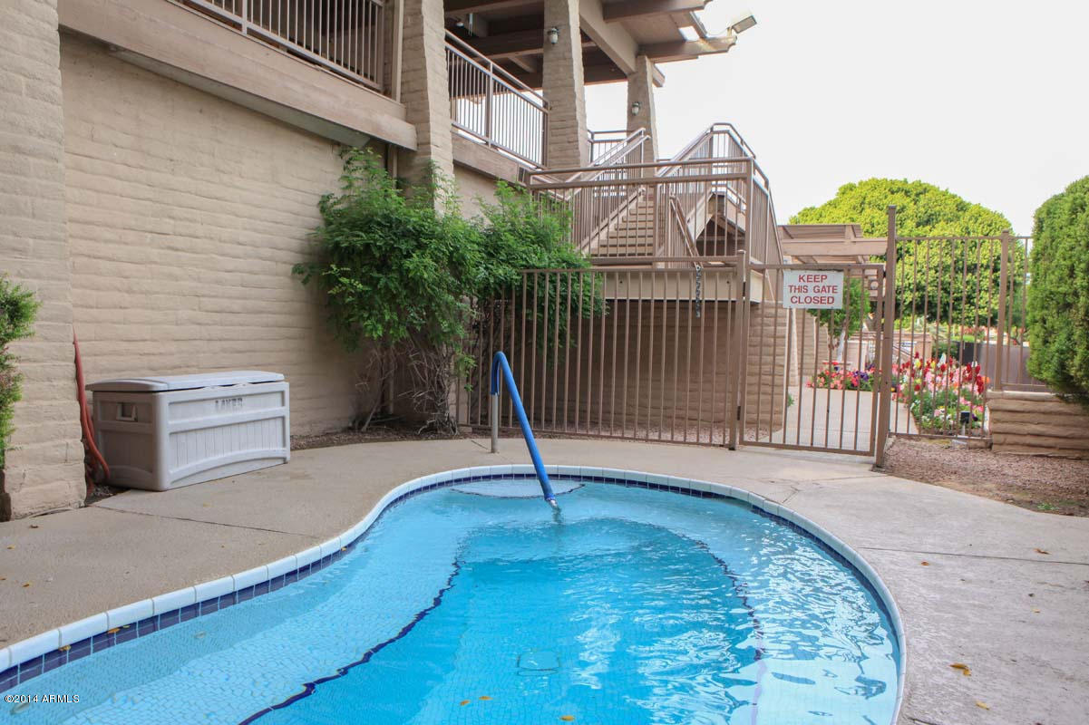 5526 South Jolly Roger Road Tempe, AZ 85283 - Photo 60 of 77 The Lakes Beach and Tennis Club-Spa