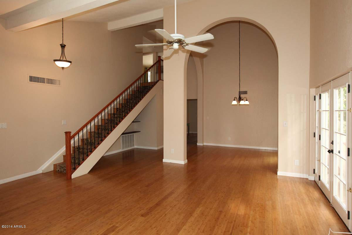 5526 South Jolly Roger Road Tempe, AZ 85283 - Photo 7 of 77 Family Room-Dining Room