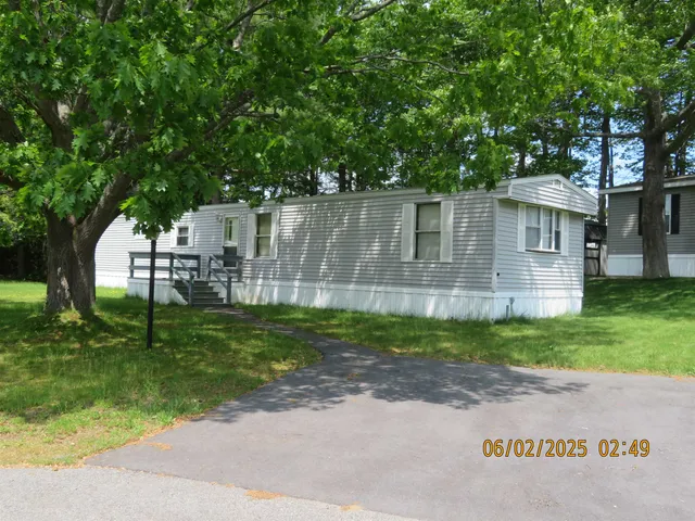$159,900 | 4 Slate Run, North Hampton, NH 03862